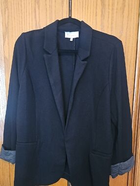 Skies Are Blue Black Open-Front Blazer with Rolled Cuffs
